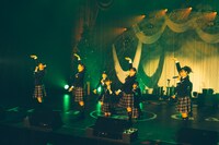 さくら学院「10th Anniversary さくら学院☆2020 ～ Happy Xmas ～」の様子。（写真提供：アミューズ）