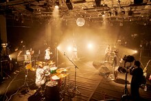 東京カランコロン（Photo by 酒井ダイスケ）