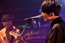 いちろー（Vo, G）（Photo by 酒井ダイスケ）