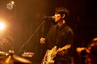 いちろー（Vo, G）（Photo by 酒井ダイスケ）