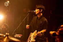 いちろー（Vo, G）（Photo by 酒井ダイスケ）