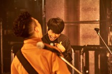 いちろー（Vo, G）（Photo by 酒井ダイスケ）