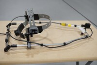 顔の動き・表情を収録するためのHMC（ヘッドマウントカメラ）。（セガの技術ブログ「SEGA TECH Blog」より）