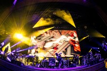 「millennium parade 3D LIVE 2020」の様子。（Photo by Kosuke Ito）