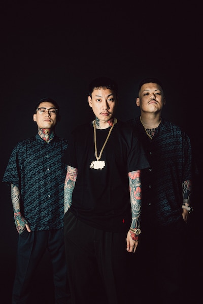 舐達麻。左から、DELTA9KID、賽 a.k.a. BADSAIKUSH、G-PLANTS。