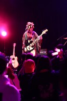 亜沙（撮影：岩佐篤樹）