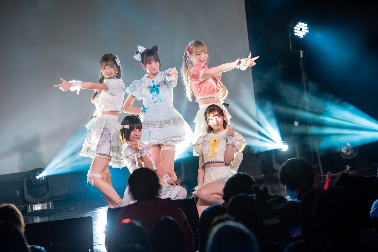 シンデレラ宣言！によるライブの様子。（撮影：ゆうと）
