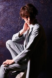 しゅーず作詞作曲の「VELVET NIGHT」MV公開、動作制作はRAHWIA