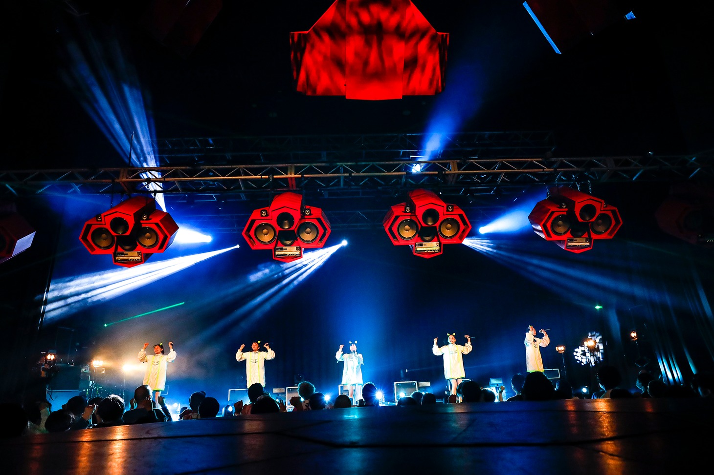 「Devil ANTHEM. 6th Anniversary ONE MAN LIVE『デビタゴン祭』」の様子。（写真提供：エイジアプロモーション）