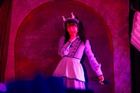 上村ひなの (c) Seed & Flower LLC