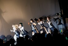 GO TO THE BEDS（Photo by sotobayashi kenta）