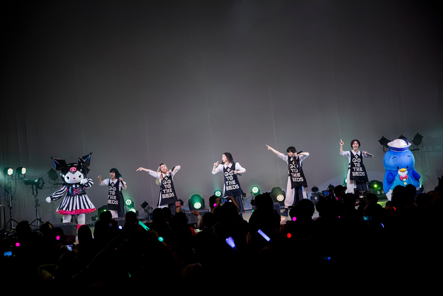 GO TO THE BEDS（Photo by sotobayashi kenta）