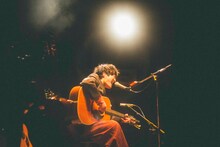 石崎ひゅーい（撮影：鈴木友梨）