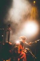 石崎ひゅーい（撮影：鈴木友梨）