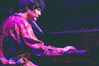 石崎ひゅーい（撮影：鈴木友梨）