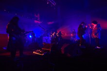 「銀杏BOYZ 年末のスマホライブ2020」の様子。（撮影：村井香）