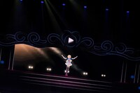 アキ・ローゼンタール（Photo by Ayo Kajino）