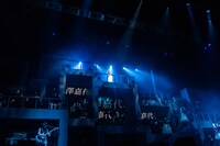 上段ステージに突如現れた吉澤嘉代子。