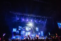 ミラーボールがまたたく東京ガーデンシアター。