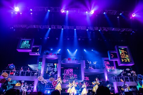 「私立恵比寿中学 バンドのみんなと大学芸会2020 エビ中とニューガムラッド」の様子。