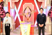 左から加藤明子、谷原章介。(c)ABCテレビ