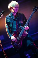 YUKKE（B）（撮影：田中聖太郎 [田中聖太郎写真事務所）]）