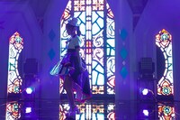 「小倉唯 ONLINE クリスマス ライブ 2020 ～Winter Twinkle Magic～」の様子。（撮影：上飯坂一）