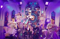 「小倉唯 ONLINE クリスマス ライブ 2020 ～Winter Twinkle Magic～」の様子。（撮影：上飯坂一）