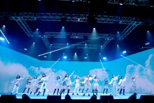 「LIVE×ONLINE BEYOND THE BORDER E-girls LAST LIVE」の様子。（写真提供：LDH）