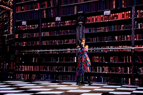 鷲尾伶菜（写真提供：LDH）