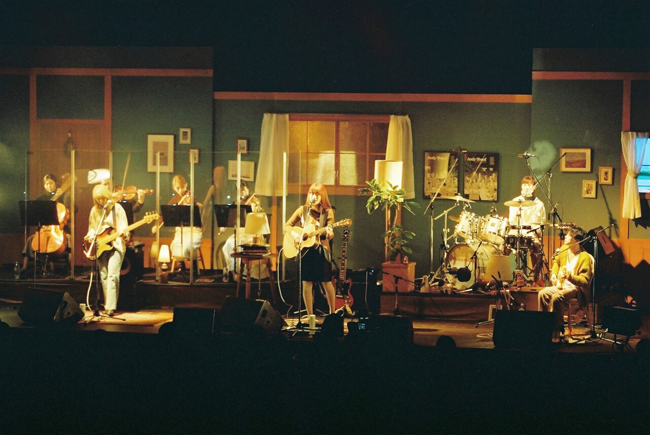 Homecomings「BLANKET TOWN BLUES」の様子。（撮影：池野詩織）