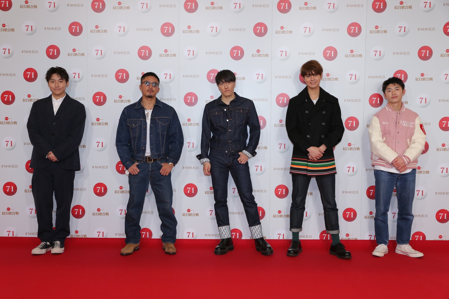 GENERATIONS from EXILE TRIBEのメンバー。左から小森隼、数原龍友、中務裕太、片寄涼太、佐野玲於。（写真提供：NHK）