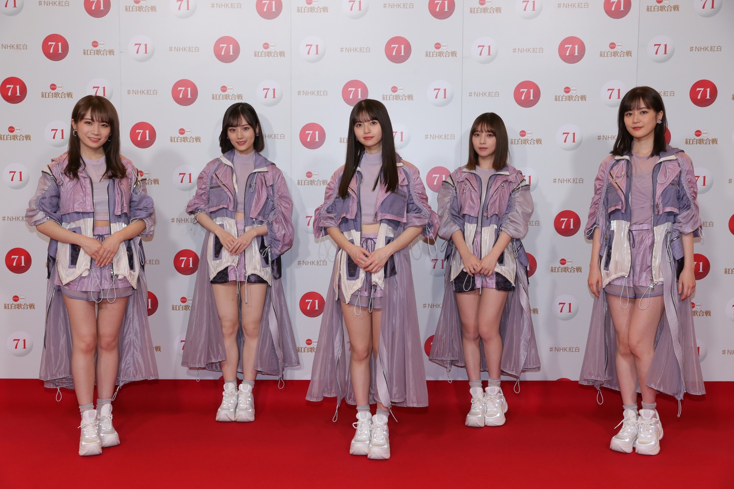 乃木坂46のメンバー。左から秋元真夏、山下美月、齋藤飛鳥、与田祐希、生田絵梨花。（写真提供：NHK）