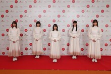 櫻坂46のメンバー。左から小林由依、藤吉夏鈴、森田ひかる、山崎天、渡邉理佐。（写真提供：NHK）