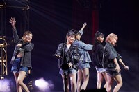 「どれくらい好きになれば」をパフォーマンスするヤンマガ選抜。（Photo by Yoshifumi Shimizu）