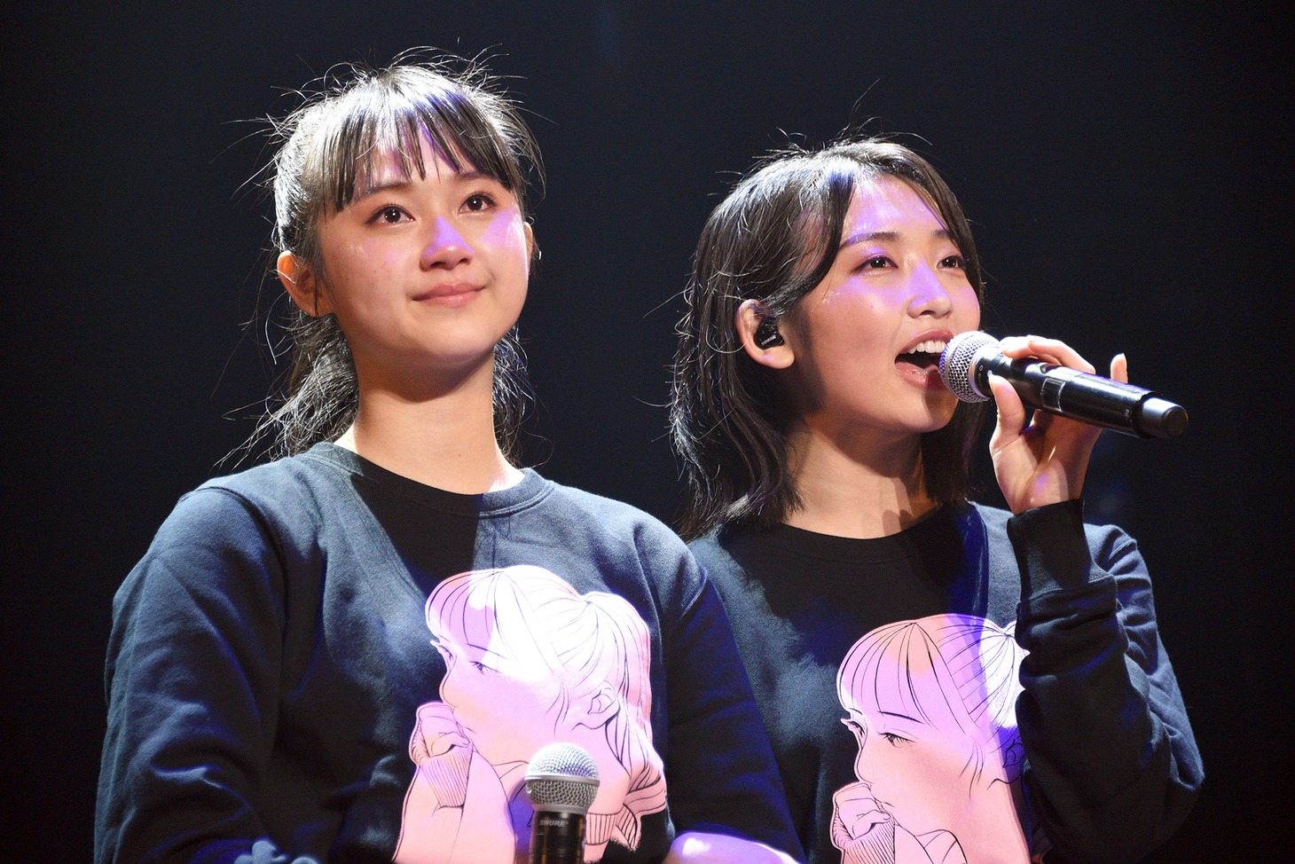 左から桜井美里、水春。