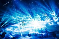 「FUKUYAMA MASAHARU 30th Anniv. ALBUM LIVE AKIRA」の様子。