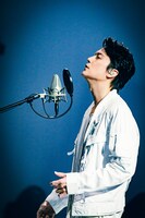 「FUKUYAMA MASAHARU 30th Anniv. ALBUM LIVE AKIRA」の様子。