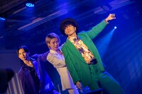 AI(R)PENによるライブの様子。