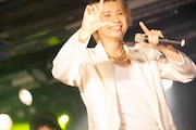 AI(R)PENによるライブの様子。