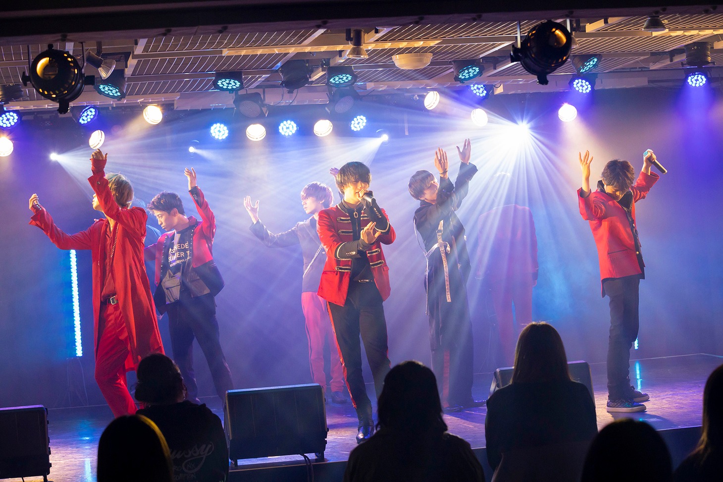 Super Break Dawnによるライブの様子。