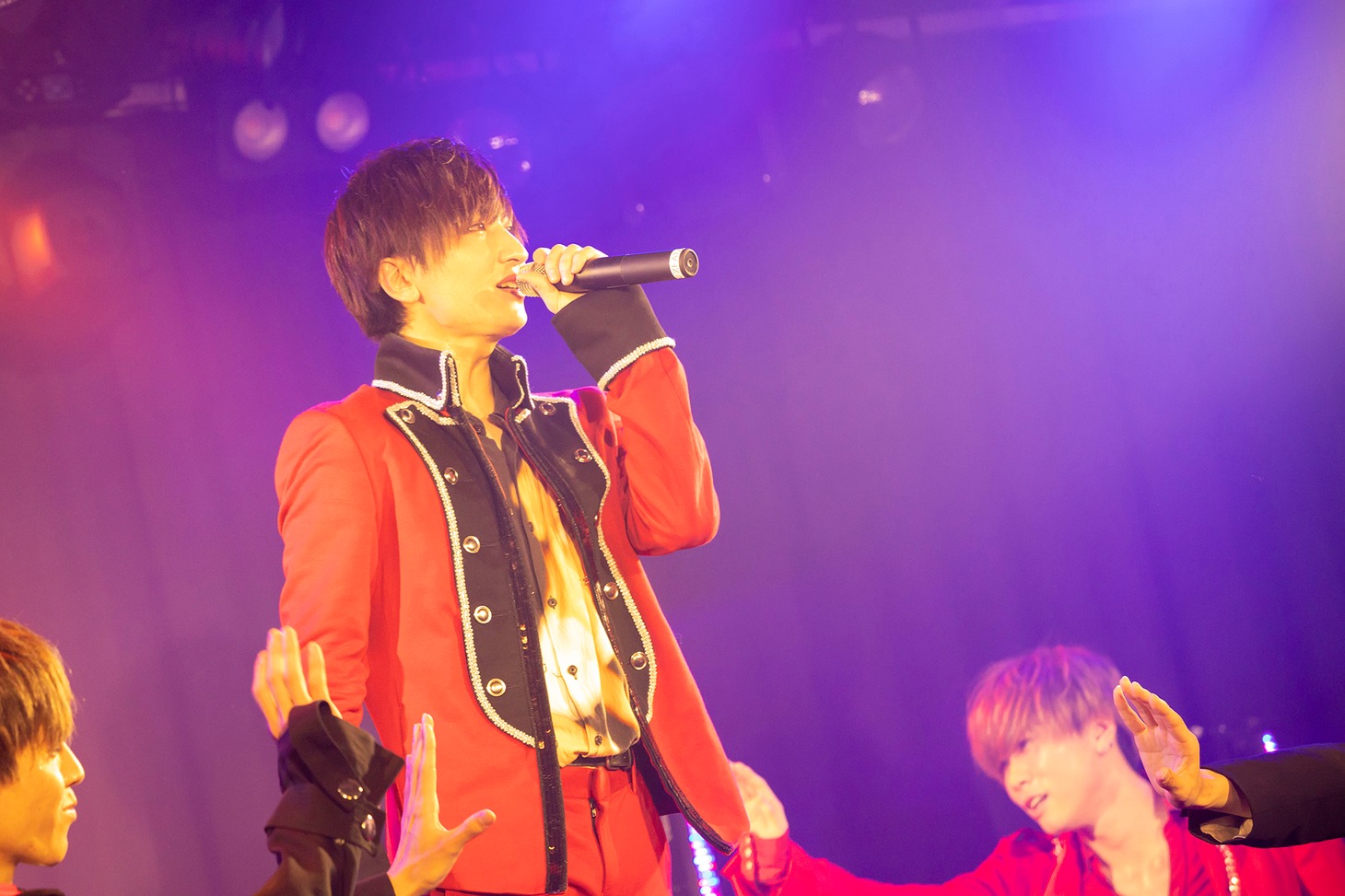 Super Break Dawnによるライブの様子。
