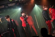 Super Break Dawnによるライブの様子。