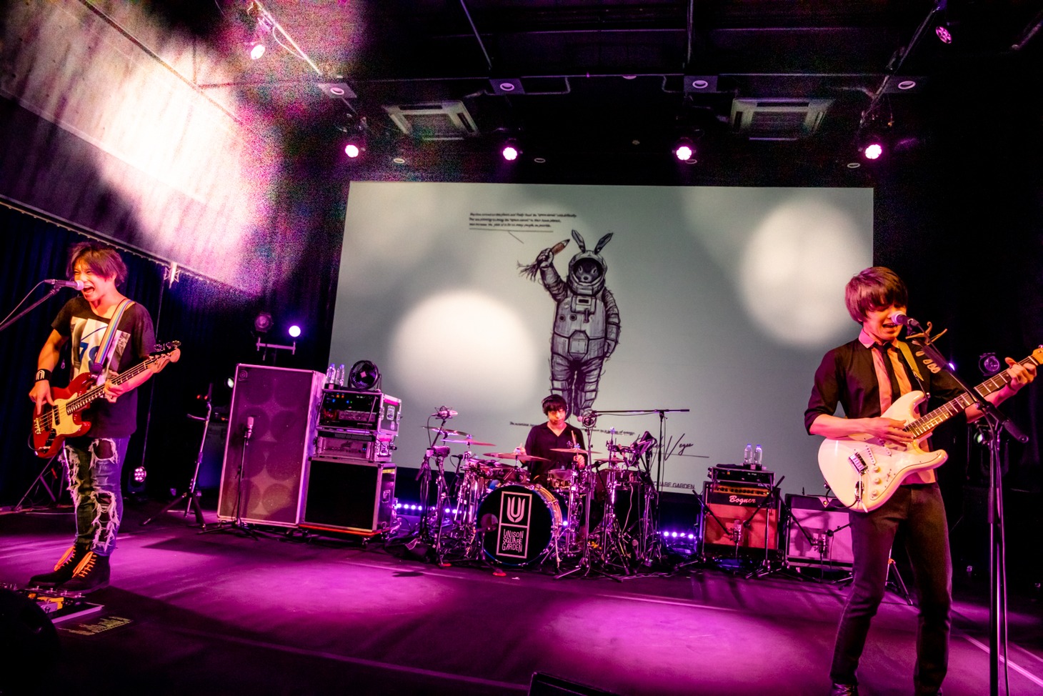 UNISON SQUARE GARDEN「USG 2020『LIVE (in the) HOUSE -Count Down Style-』」の様子。（Photo by Viola Kam［V'z Twinkle］）