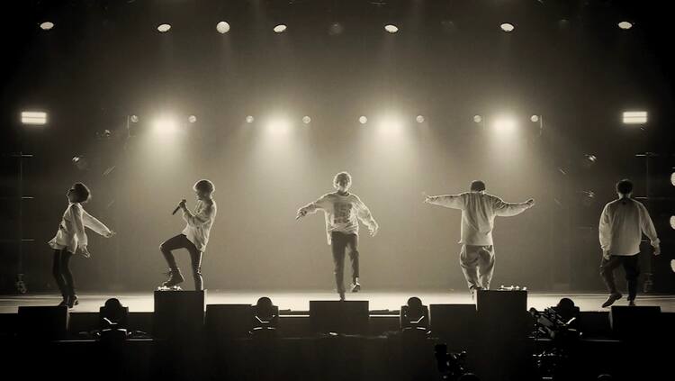 Da Iceカウントダウンライブで初披露したブルエンとのコラボ曲 Revolver 映像公開 動画あり 音楽ナタリー