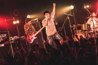 mono（撮影：真島洸 / Cuon）