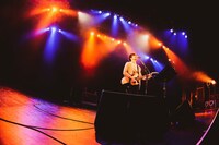 山中さわお「SAWAO SING ALONE 2020」の様子。（撮影：RUI HASHIMOTO ［SOUND SHOOTER］）