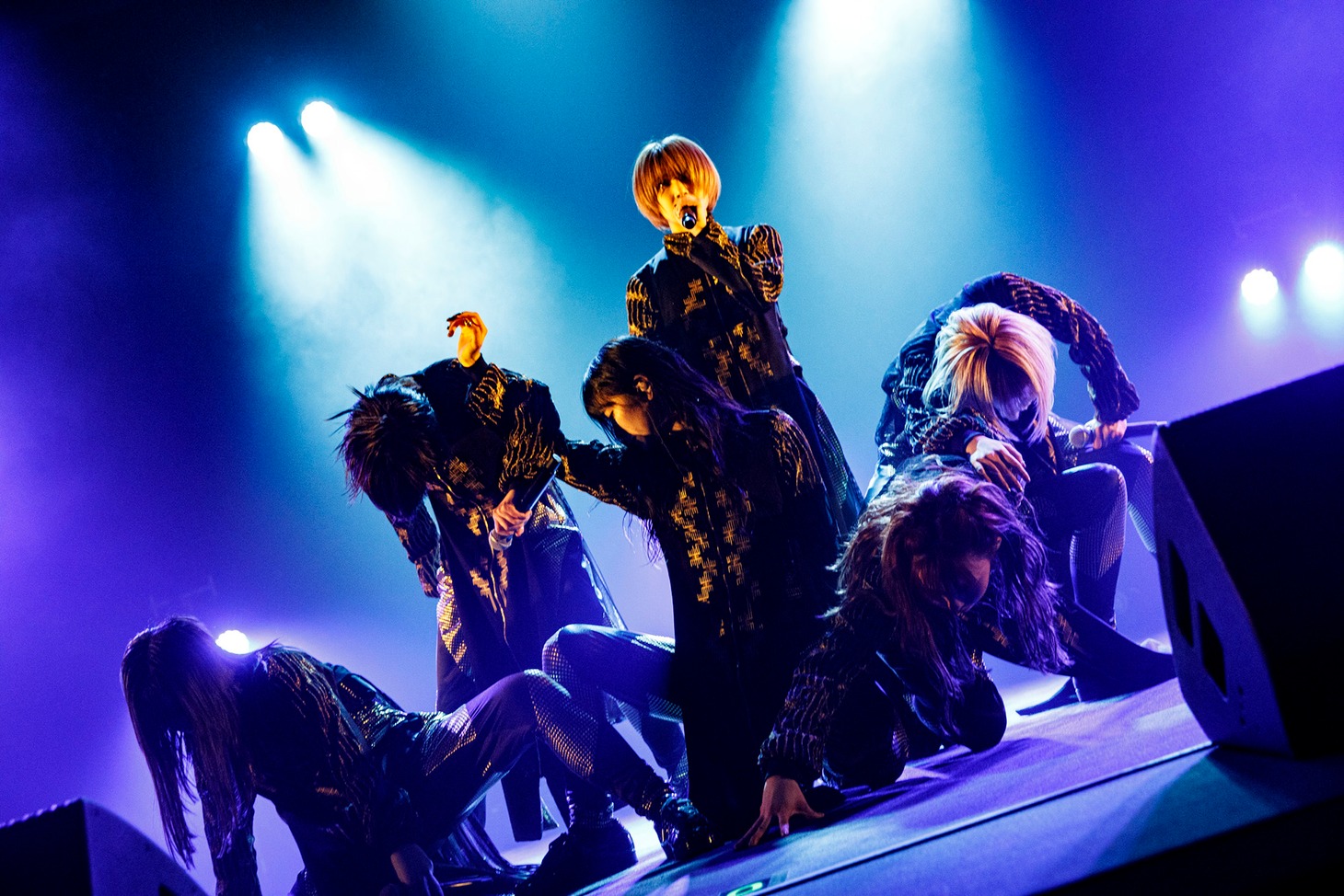 EMPiRE（Photo by sotobayashi kenta）
