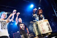 「J LIVE 2020 FINAL『12.31 -COUNTDOWN TO 2021』」の様子。（撮影：田辺佳子）