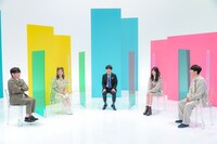 左から飯尾和樹（ずん）、仲里依紗、バカリズム、高橋ひかる、DJ 松永（Creepy Nuts）。(c)MBS